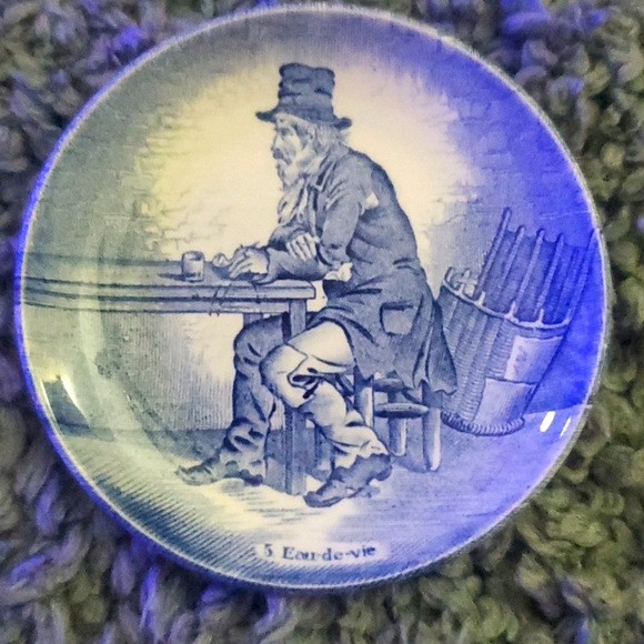 Vintage Royal Sphinx Holland Boch Belgium Delfts 4.25" Collectible Plates (4) - Picture 5 of 7